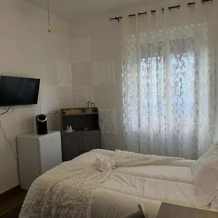 Glint House Prestige