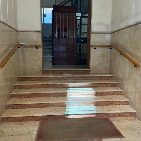 Glint House Prestige