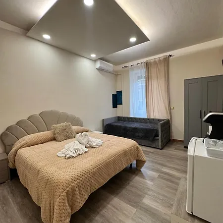 Glint House Prestige 4* Рим